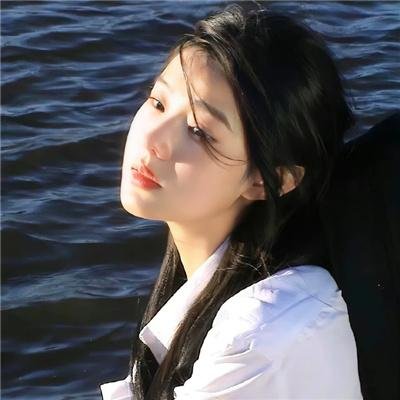 女警察